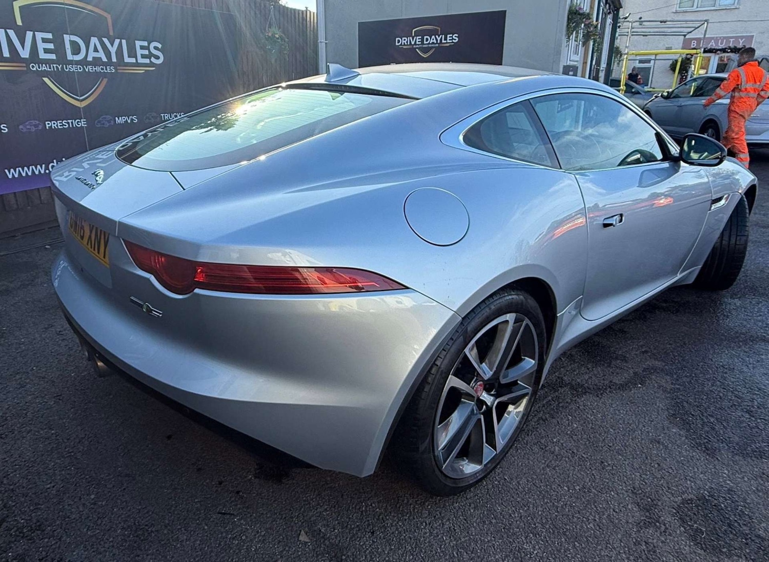 Used Jaguar F-Type 2016 for sale - 76709167: Photo 9