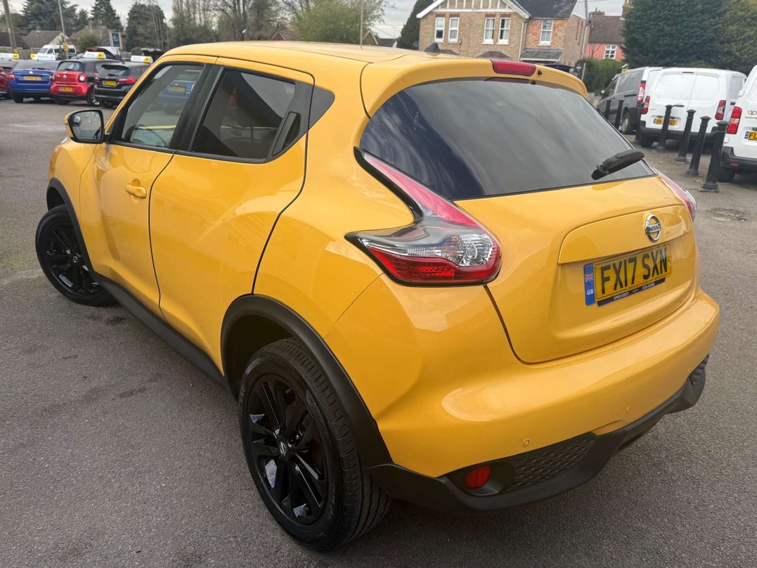 Used Nissan Juke 2017 for sale - 78097412: Photo 2