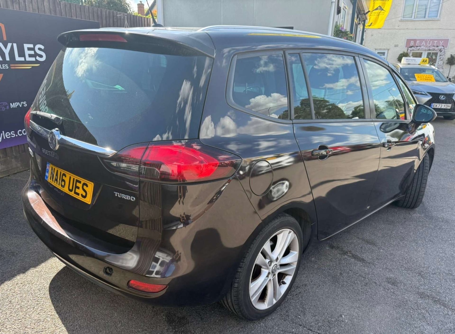 Used Vauxhall Zafira 2016 for sale - 76601335: Photo 18