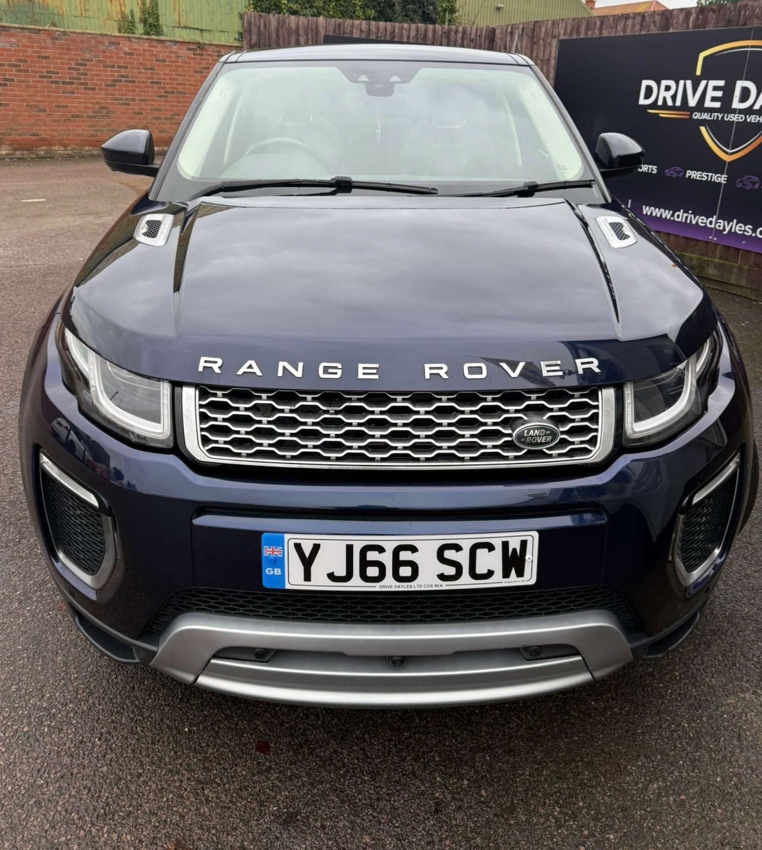 Used Land Rover Range Rover Evoque 2017 for sale - 76734394: Photo 2