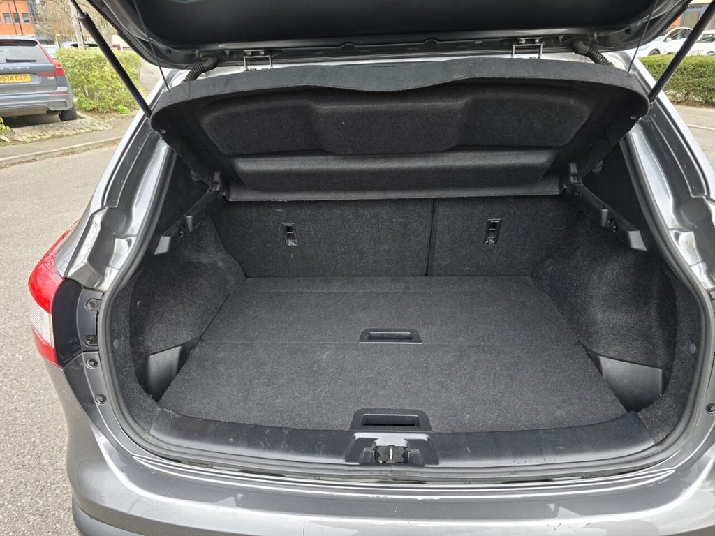 Used Nissan Qashqai 2016 for sale - 78082394: Photo 15