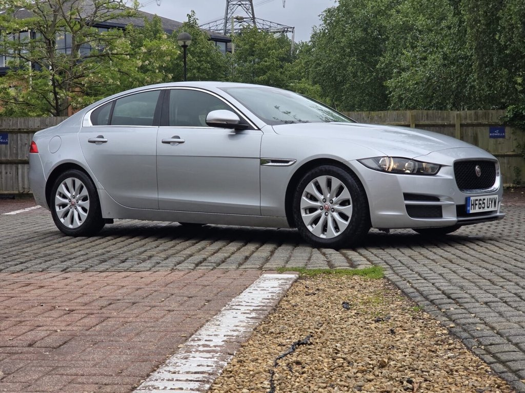 Used Jaguar XE 2015 for sale - 78044311: Photo 1