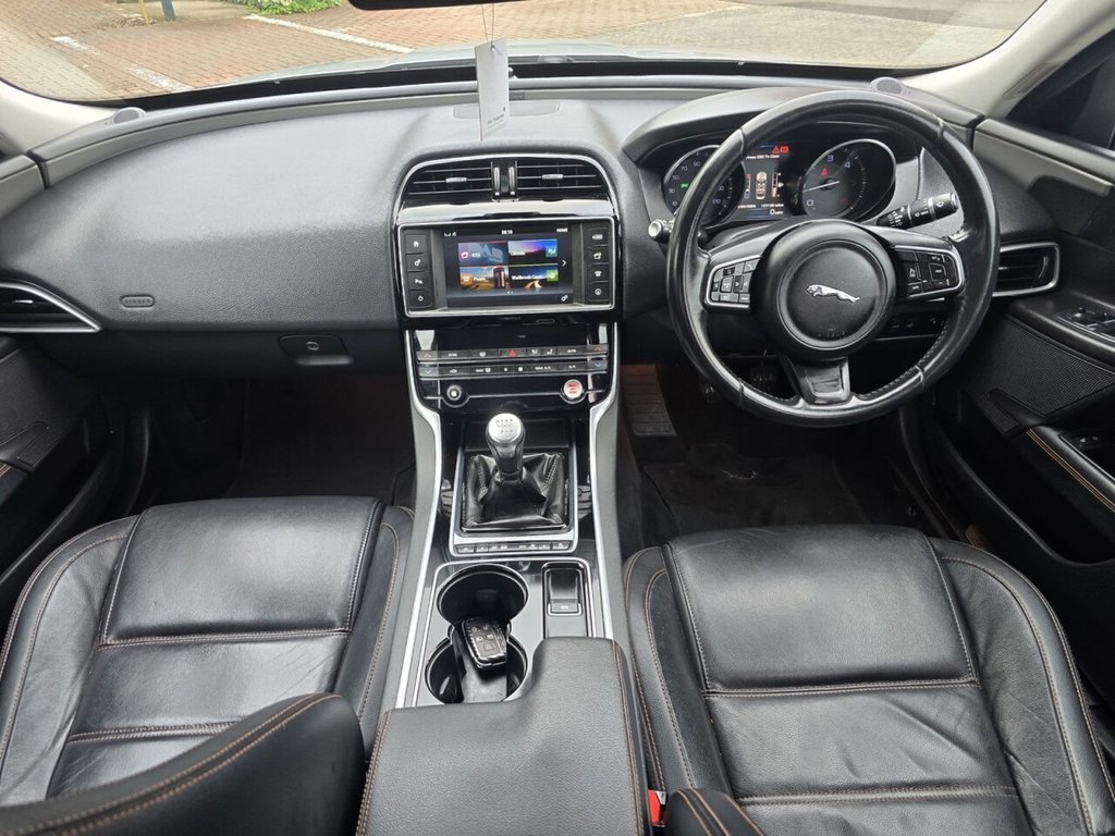 Used Jaguar XE 2015 for sale - 78044311: Photo 19