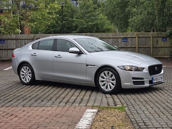 Used Jaguar XE 2015 for sale - 78044311: Photo