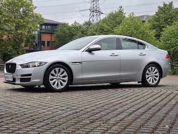 Used Jaguar XE 2015 for sale - 78044311: Photo