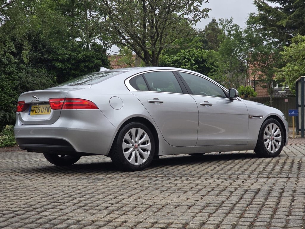 Used Jaguar XE 2015 for sale - 78044311: Photo 8