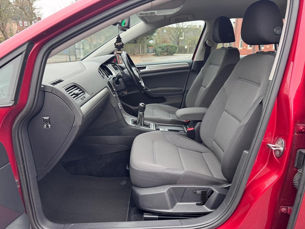 Used Volkswagen Golf 2014 for sale - 76927620: Photo 24