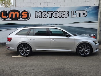 Used Skoda Superb 2017 for sale - 76229004: Photo