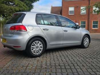 Used Volkswagen Golf 2010 for sale - 74621554: Photo
