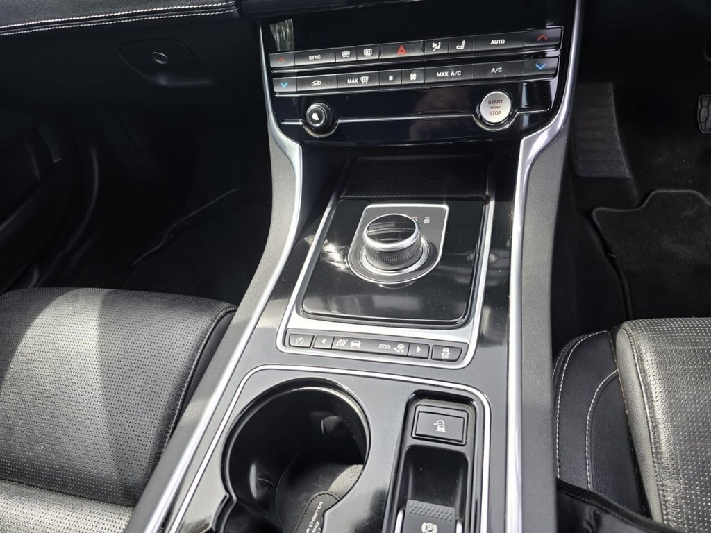 Used Jaguar XE 2017 for sale - 78044250: Photo 31