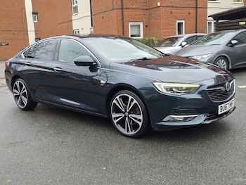 Used Vauxhall Insignia 2017 for sale - 77360055: Photo