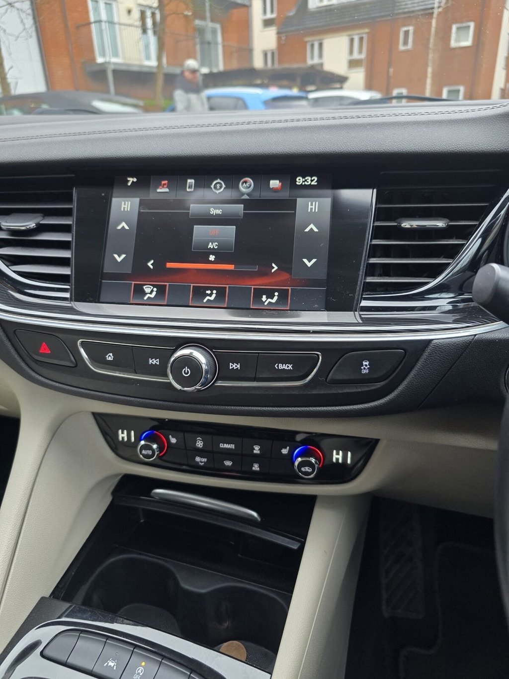 Used Vauxhall Insignia 2017 for sale - 77360055: Photo 32