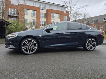 Used Vauxhall Insignia 2017 for sale - 77360055: Photo