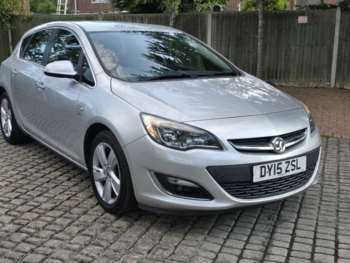 2015 (15) - 1.4i Turbo SRi Hatchback 5dr Petrol Manual Euro 6 (140 ps)