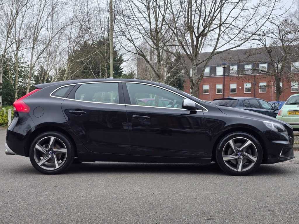 Used Volvo V40 2016 for sale - 78061880: Photo 9
