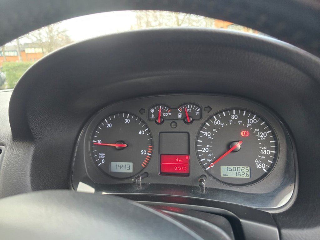 Used Volkswagen Golf 2002 for sale - 76826492: Photo 29