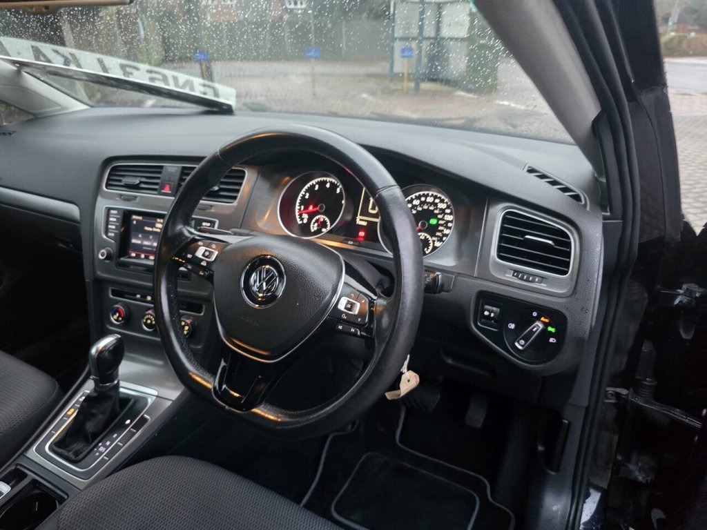 Used Volkswagen Golf 2013 for sale - 77244639: Photo 21