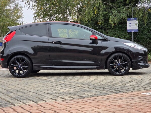 Used Ford Fiesta 2015 for sale - 76229000: Photo 12