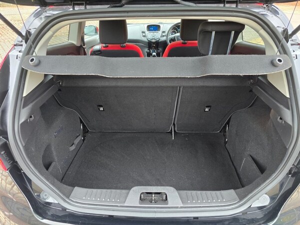 Used Ford Fiesta 2015 for sale - 76229000: Photo 20