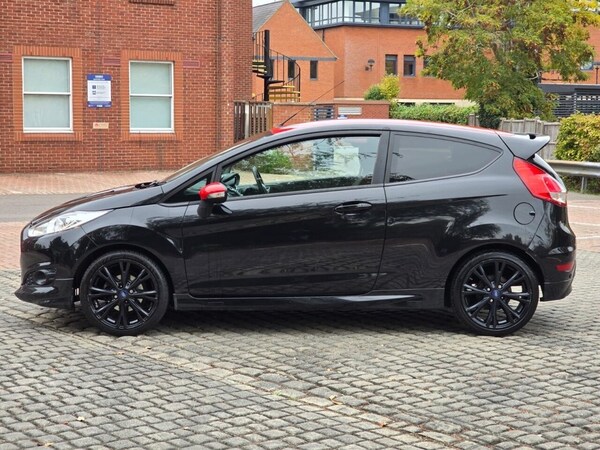 Used Ford Fiesta 2015 for sale - 76229000: Photo 9
