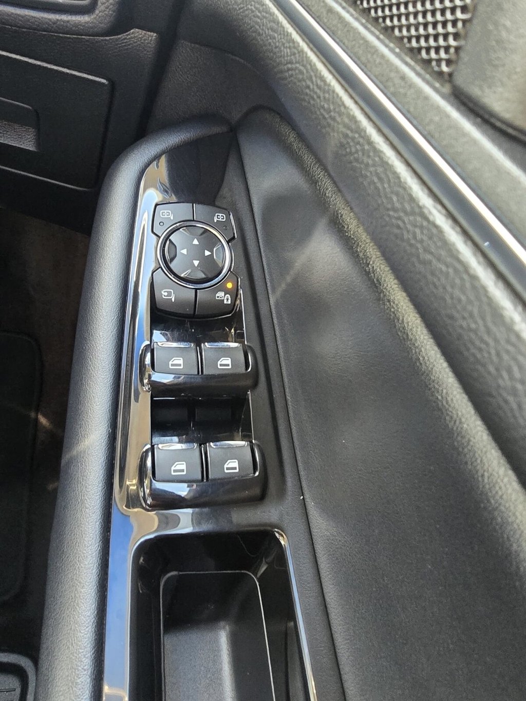 Used Ford Edge 2017 for sale - 76068438: Photo 40