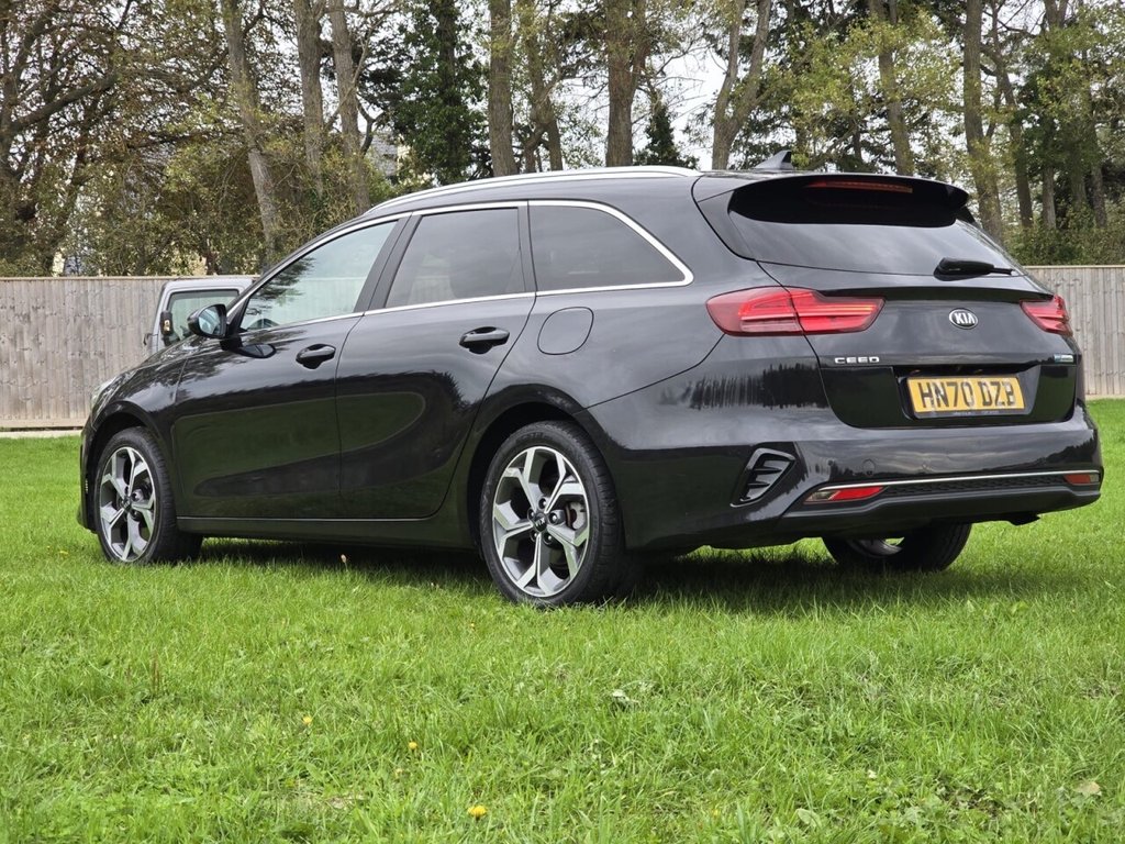 Used Kia Ceed 2021 for sale - 76400476: Photo 3