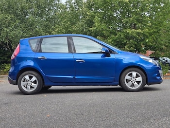 Used Renault Scenic 2010 for sale - 75456725: Photo