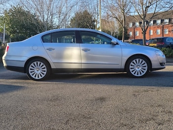 Used Volkswagen Passat 2010 for sale - 77388794: Photo
