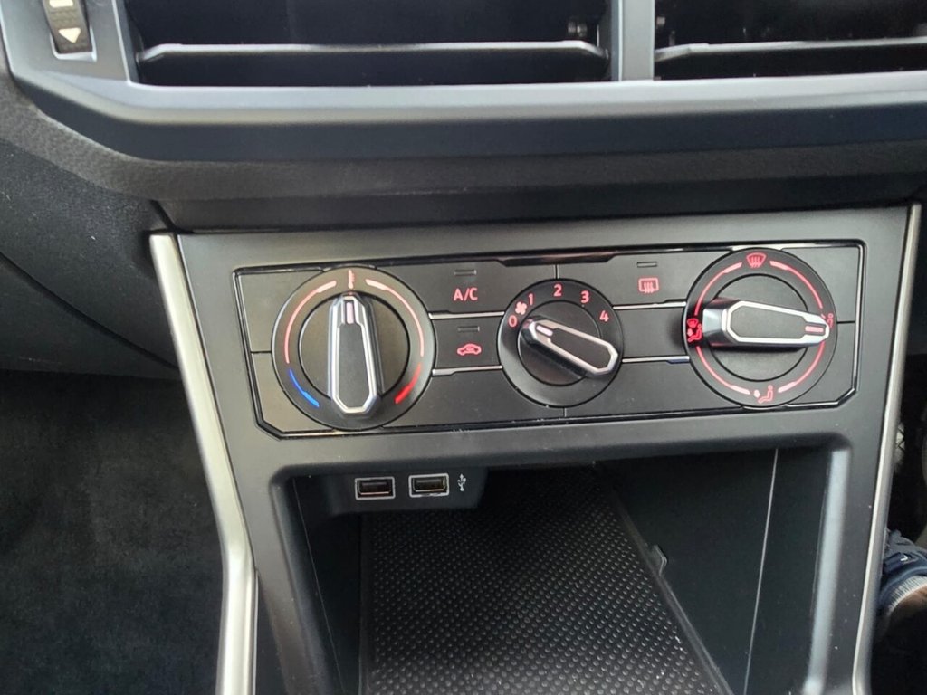 Used Volkswagen Polo 2021 for sale - 76754560: Photo 31