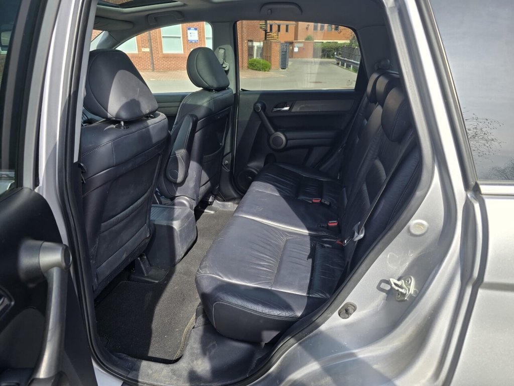 Used Honda CR-V 2010 for sale - 77981633: Photo 19