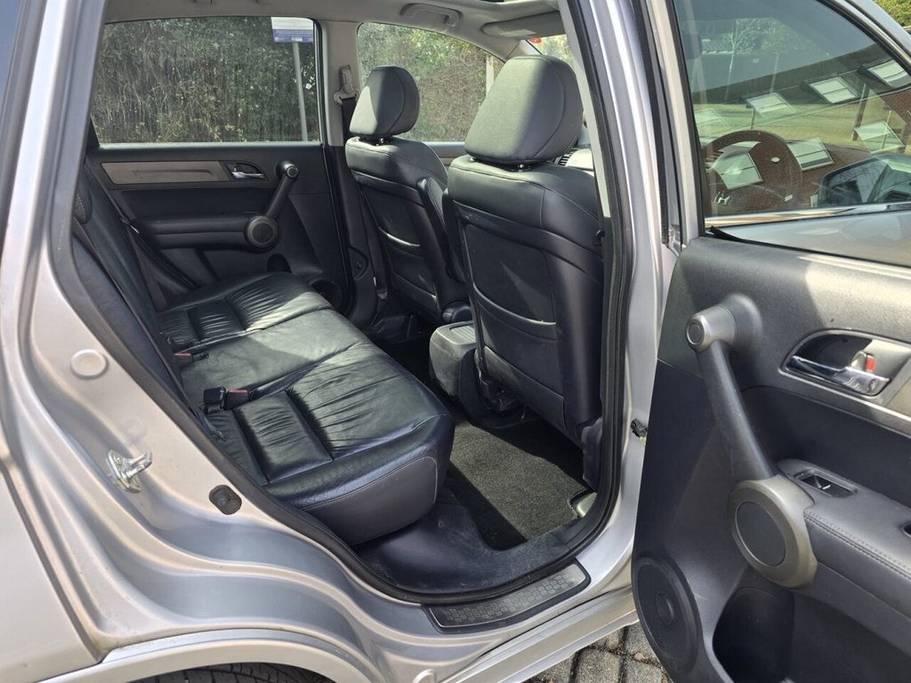 Used Honda CR-V 2010 for sale - 77981633: Photo 23