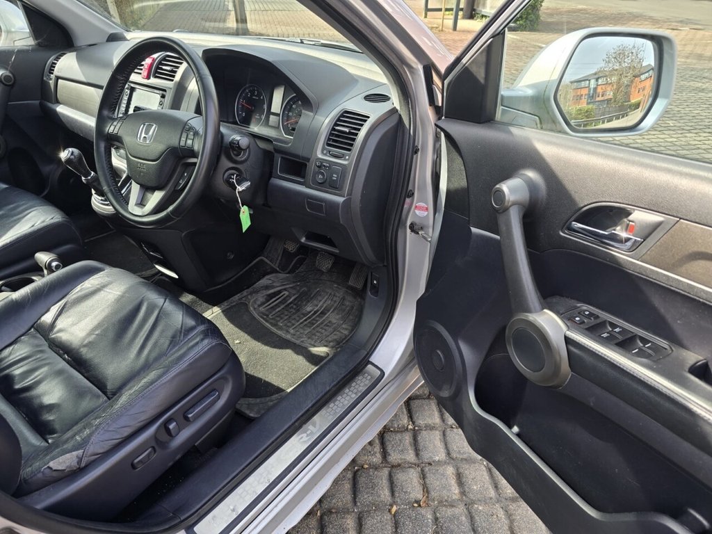 Used Honda CR-V 2010 for sale - 77981633: Photo 27