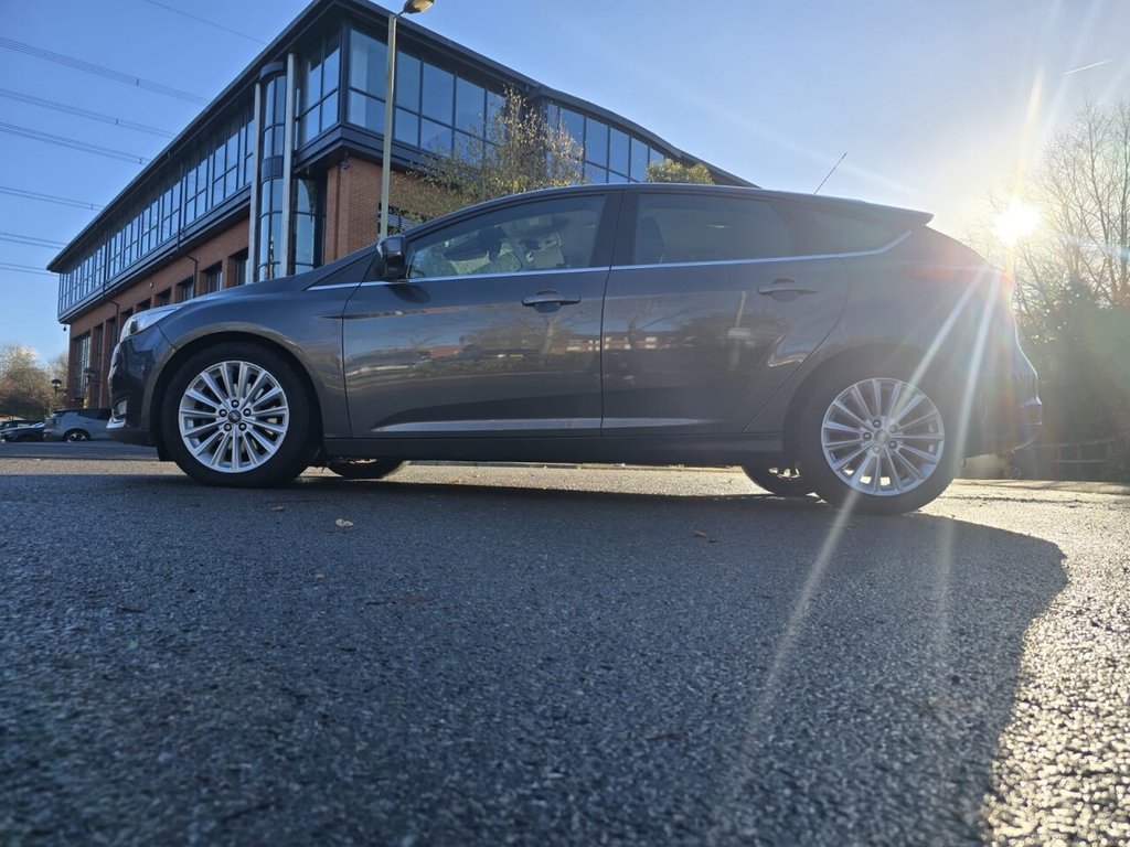 Used Ford Focus 2015 for sale - 76745049: Photo 14