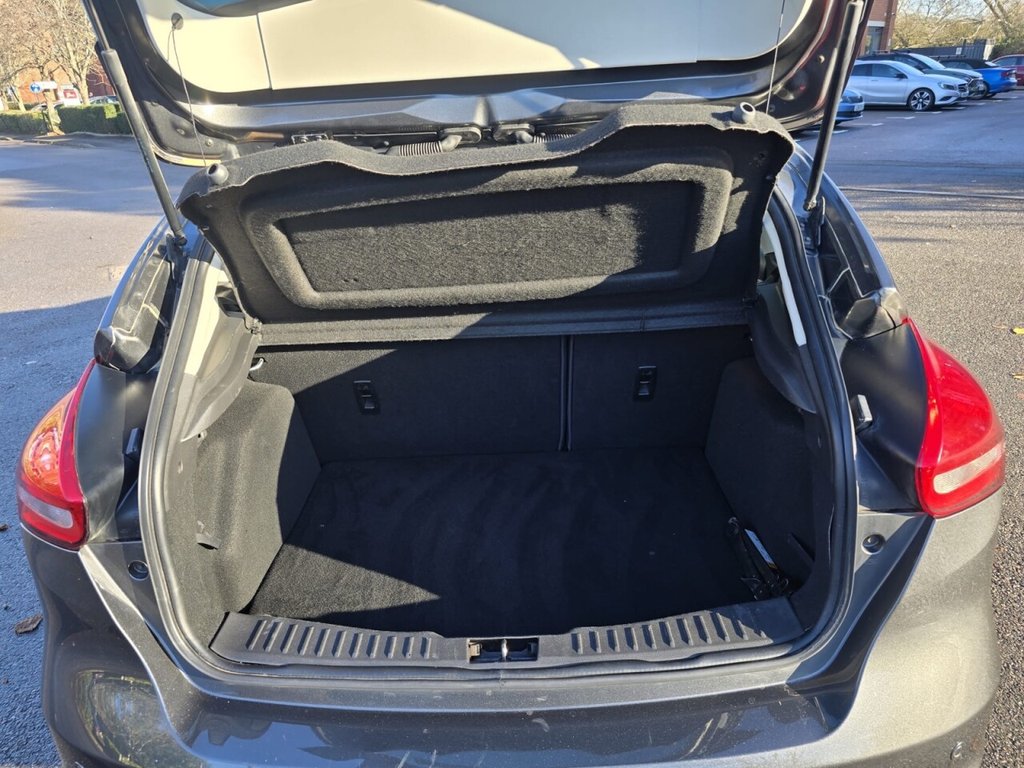 Used Ford Focus 2015 for sale - 76745049: Photo 21