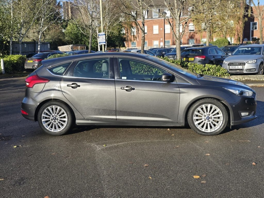 Used Ford Focus 2015 for sale - 76745049: Photo 3