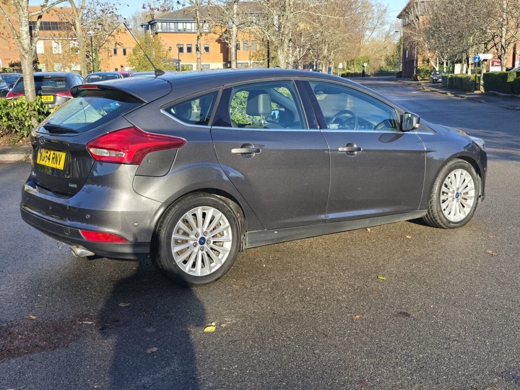 Used Ford Focus 2015 for sale - 76745049: Photo 5