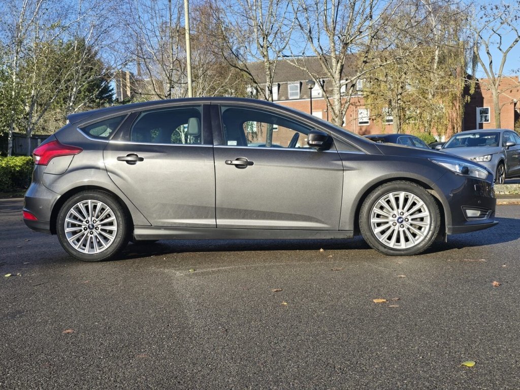 Used Ford Focus 2015 for sale - 76745049: Photo 6