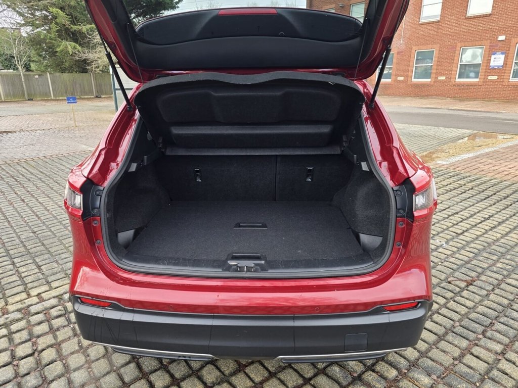 Used Nissan Qashqai 2018 for sale - 77388797: Photo 15