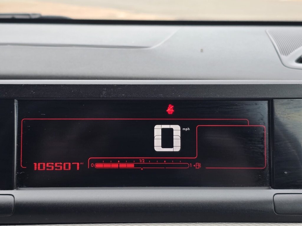 Used Citroen C4 Cactus 2015 for sale - 76400473: Photo 27