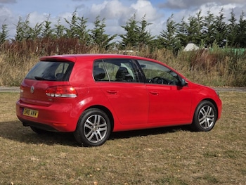 Used Volkswagen Golf 2010 for sale - 75721874: Photo
