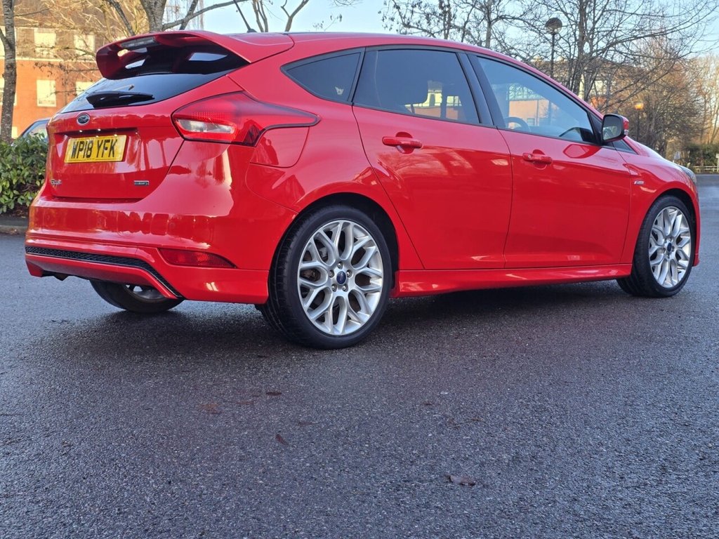 Used Ford Focus 2018 for sale - 76927624: Photo 11