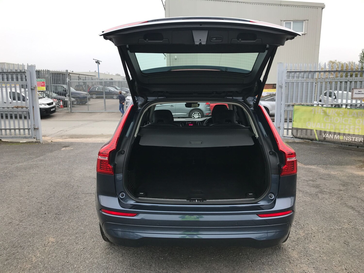 Used Volvo XC60 2023 for sale - 76449573: Photo 24