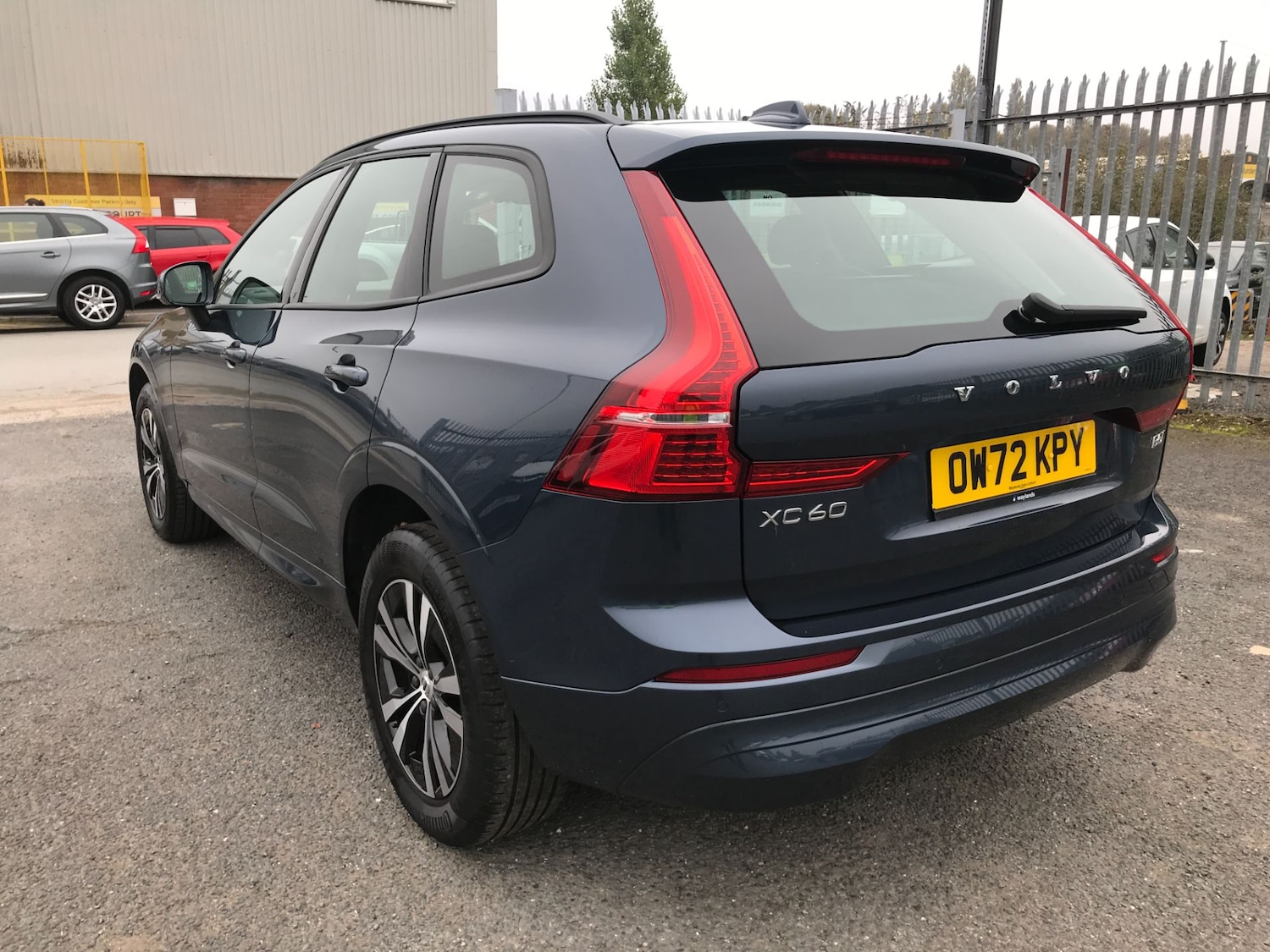 Used Volvo XC60 2023 for sale - 76449573: Photo 5