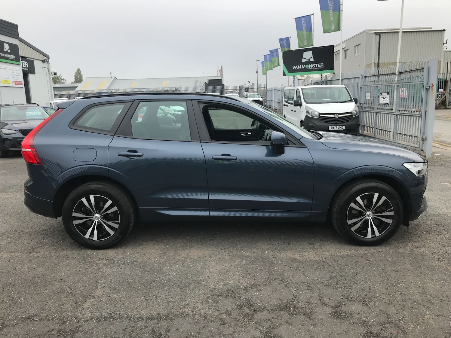Used Volvo XC60 2023 for sale - 76449573: Photo 6
