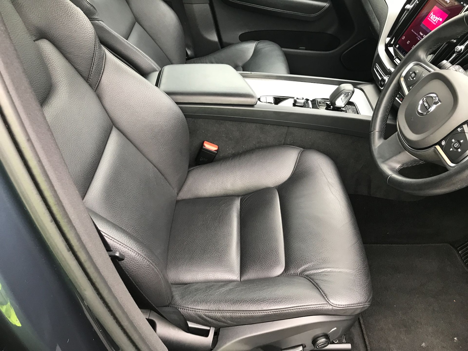 Used Volvo XC60 2023 for sale - 76449573: Photo 9