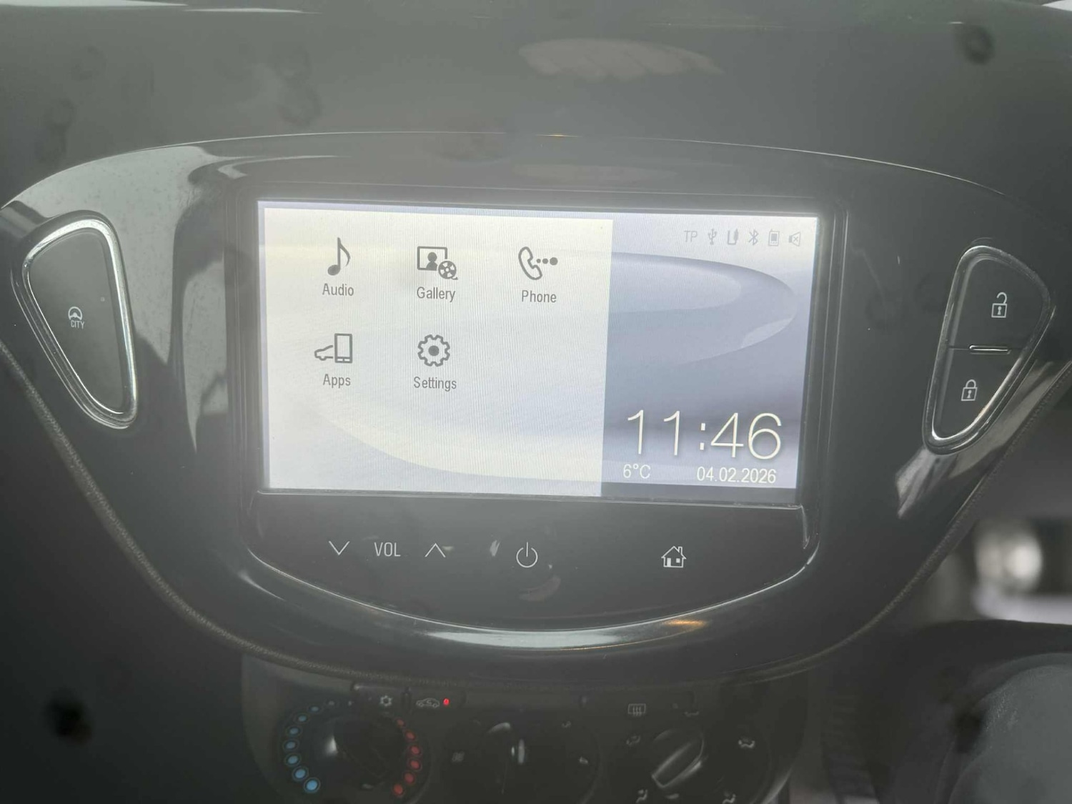 Used Vauxhall Corsa 2015 for sale - 77438731: Photo 15