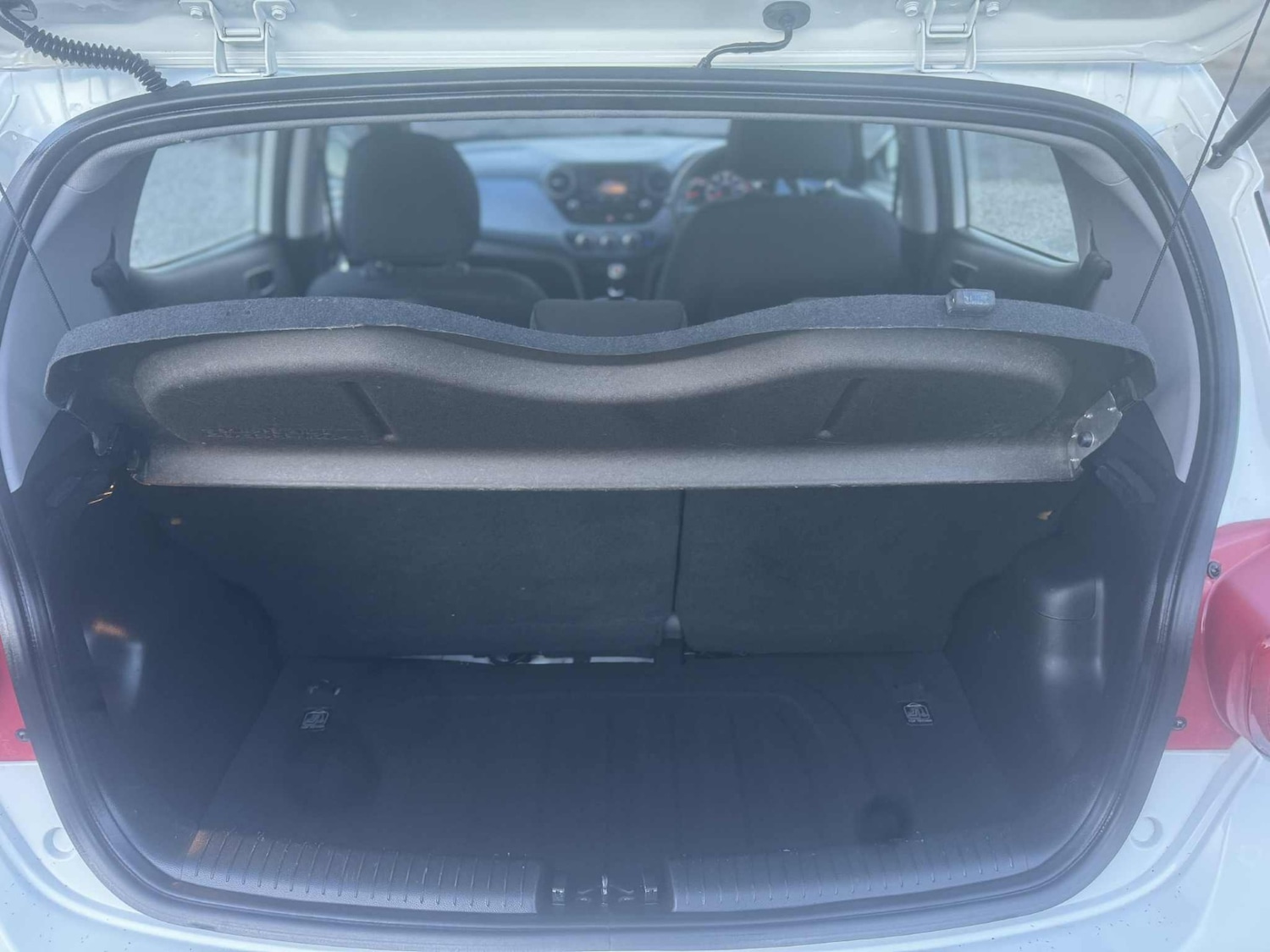 Used Hyundai i10 2015 for sale - 77137529: Photo 8