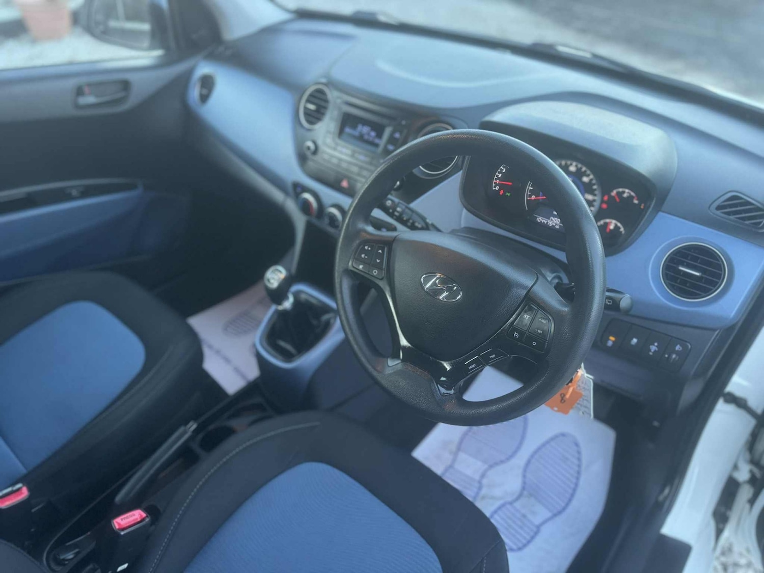 Used Hyundai i10 2015 for sale - 77137529: Photo 9