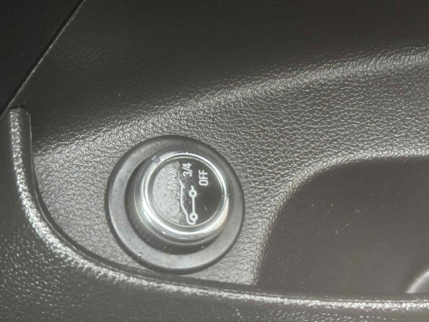 Used Vauxhall Insignia 2015 for sale - 77289569: Photo 27