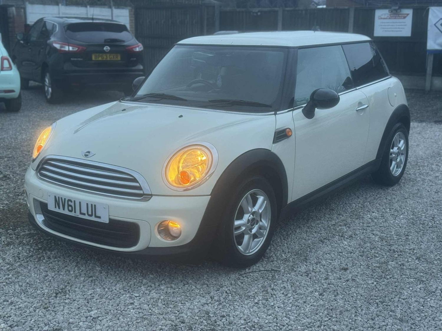 Used MINI Hatch 2011 for sale - 77409732: Photo 4